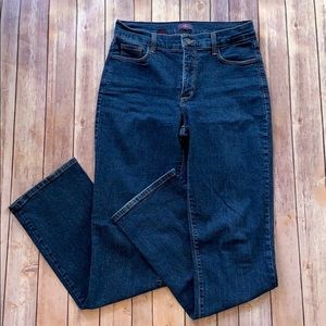 NYDJ Lift Tuck Technology dark wash jeans size 8